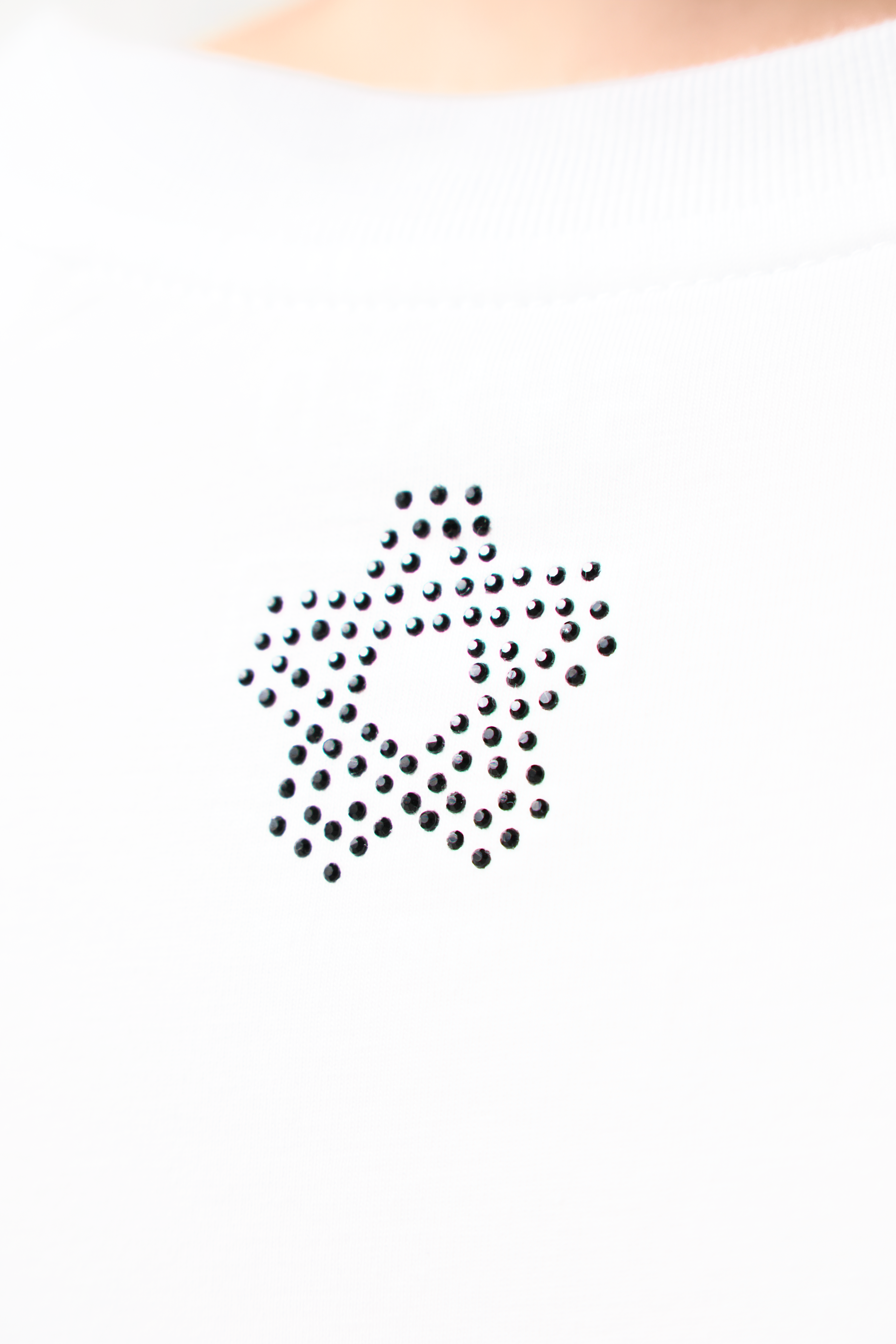 Glitz T-Shirt White with Black gems