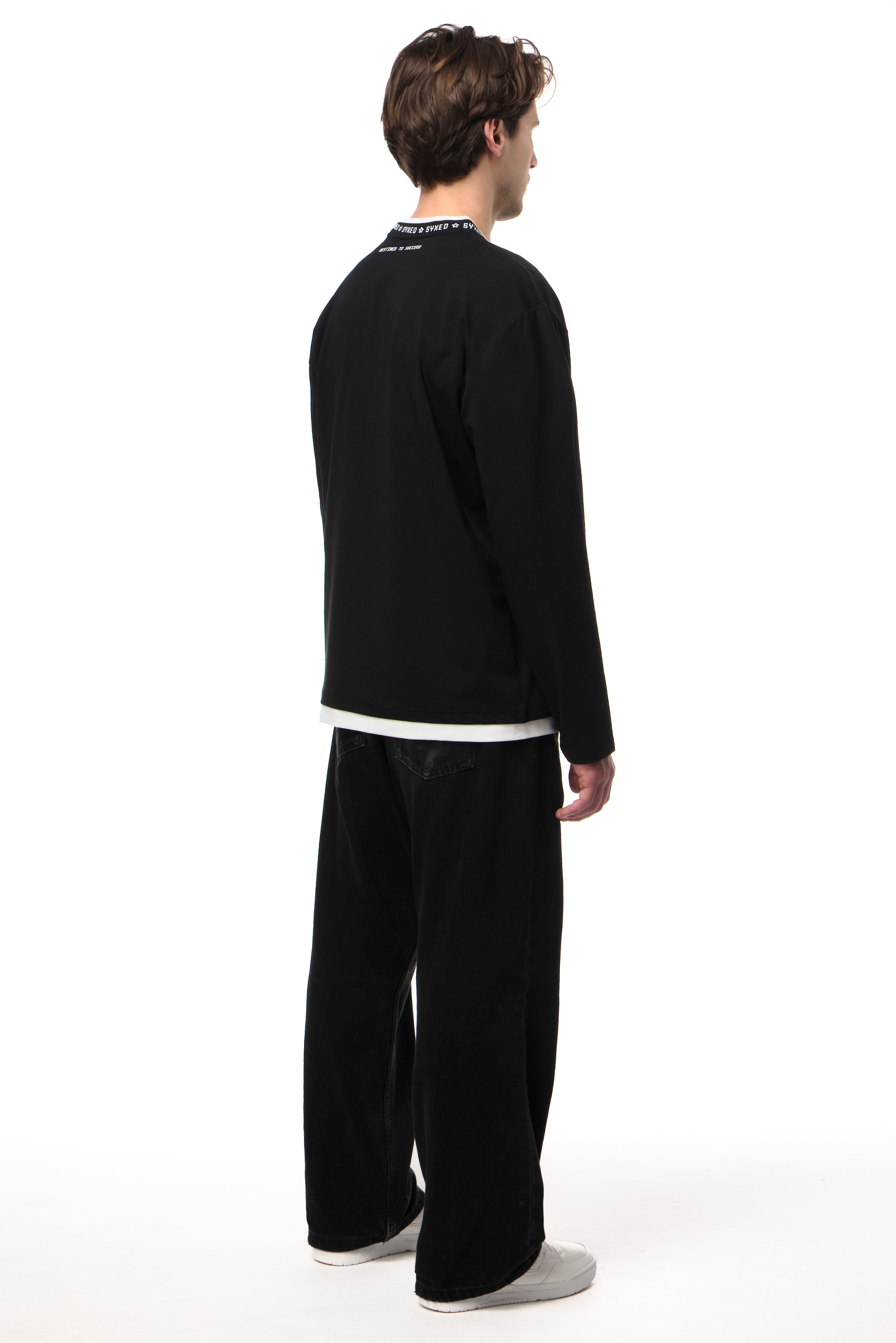 Player Black Longsleeve