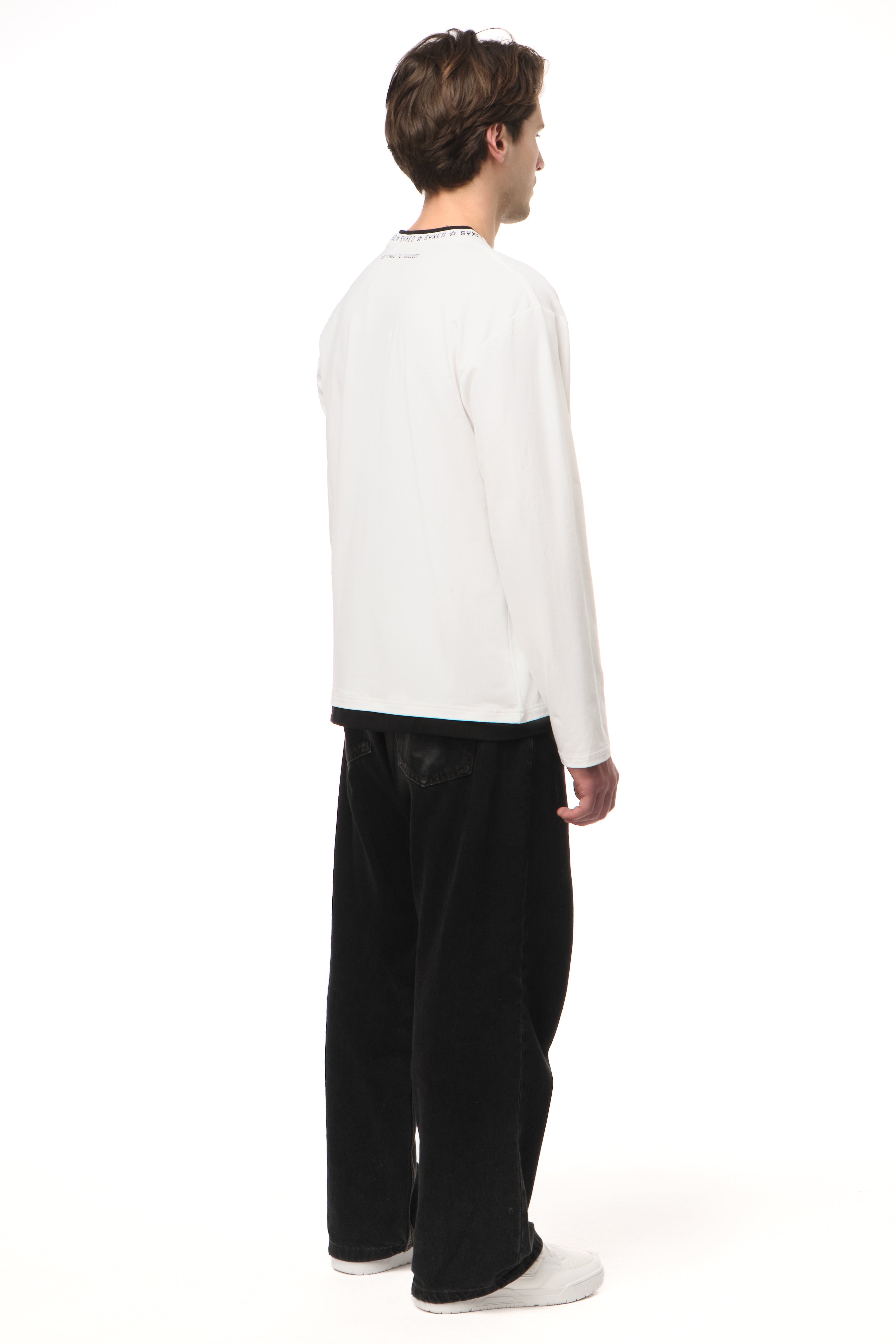 Player White Longsleeve