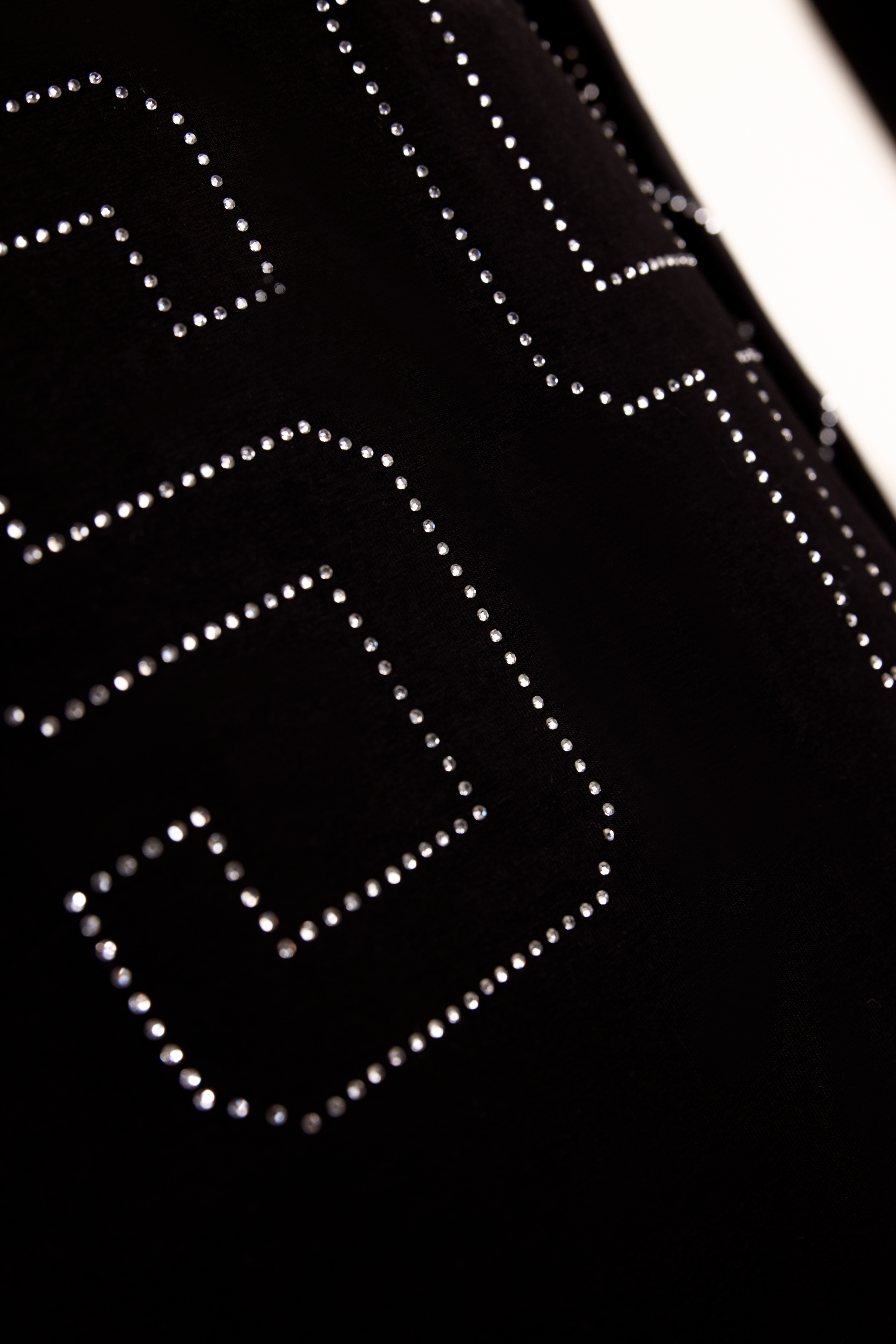 Glitz T-Shirt Black with White gems