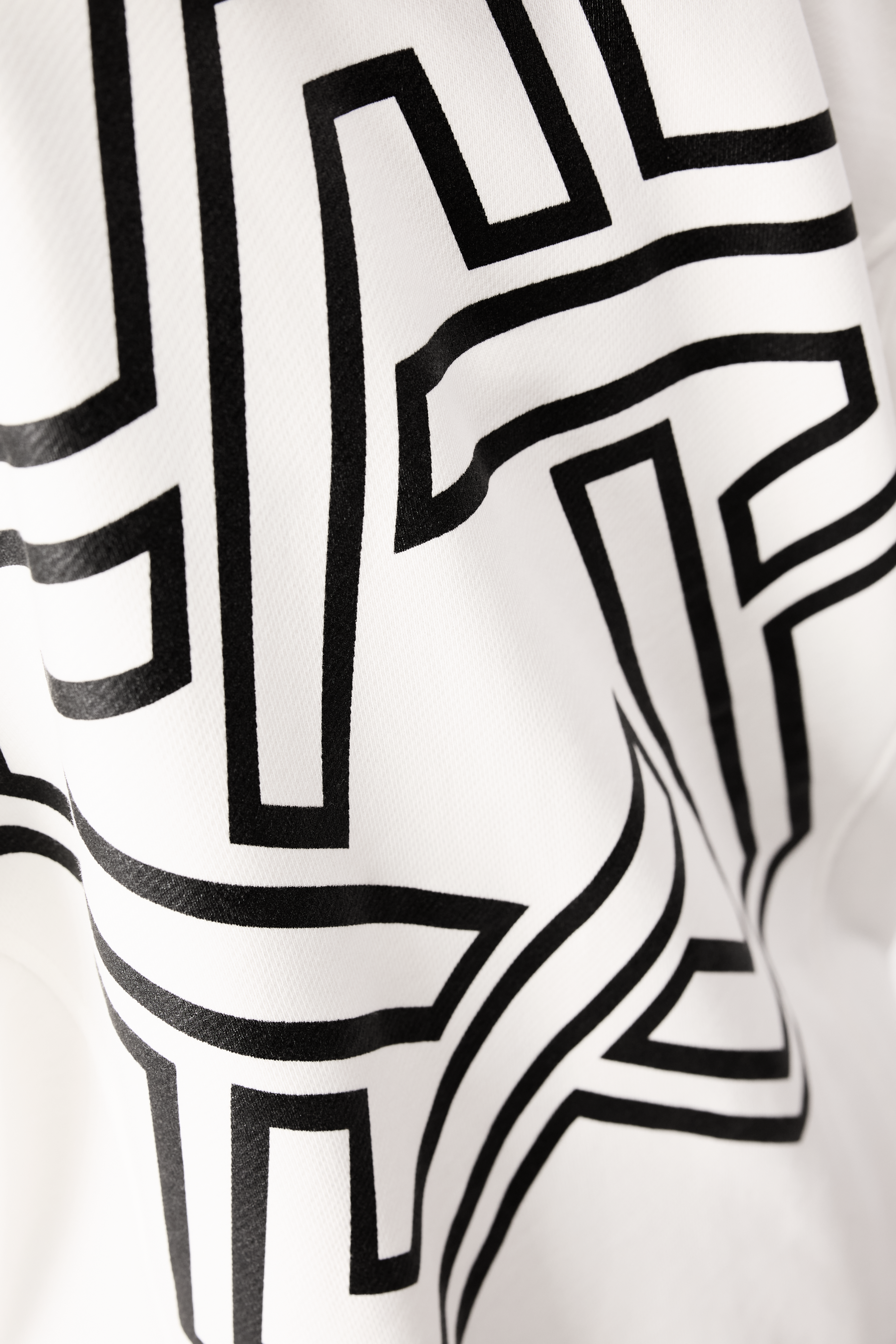 Hoodie Restrict Arc White Star
