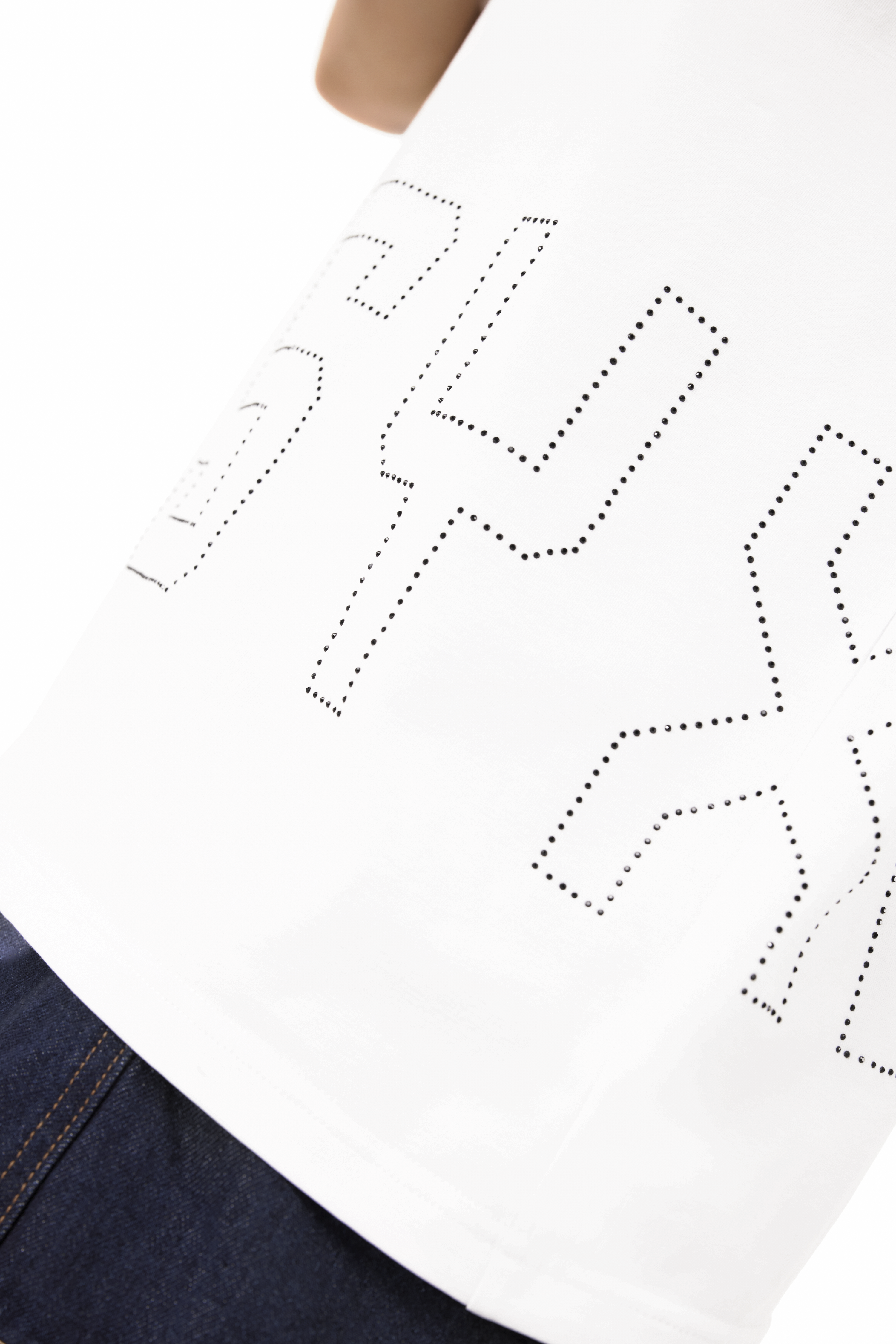 Glitz T-Shirt White with Black gems