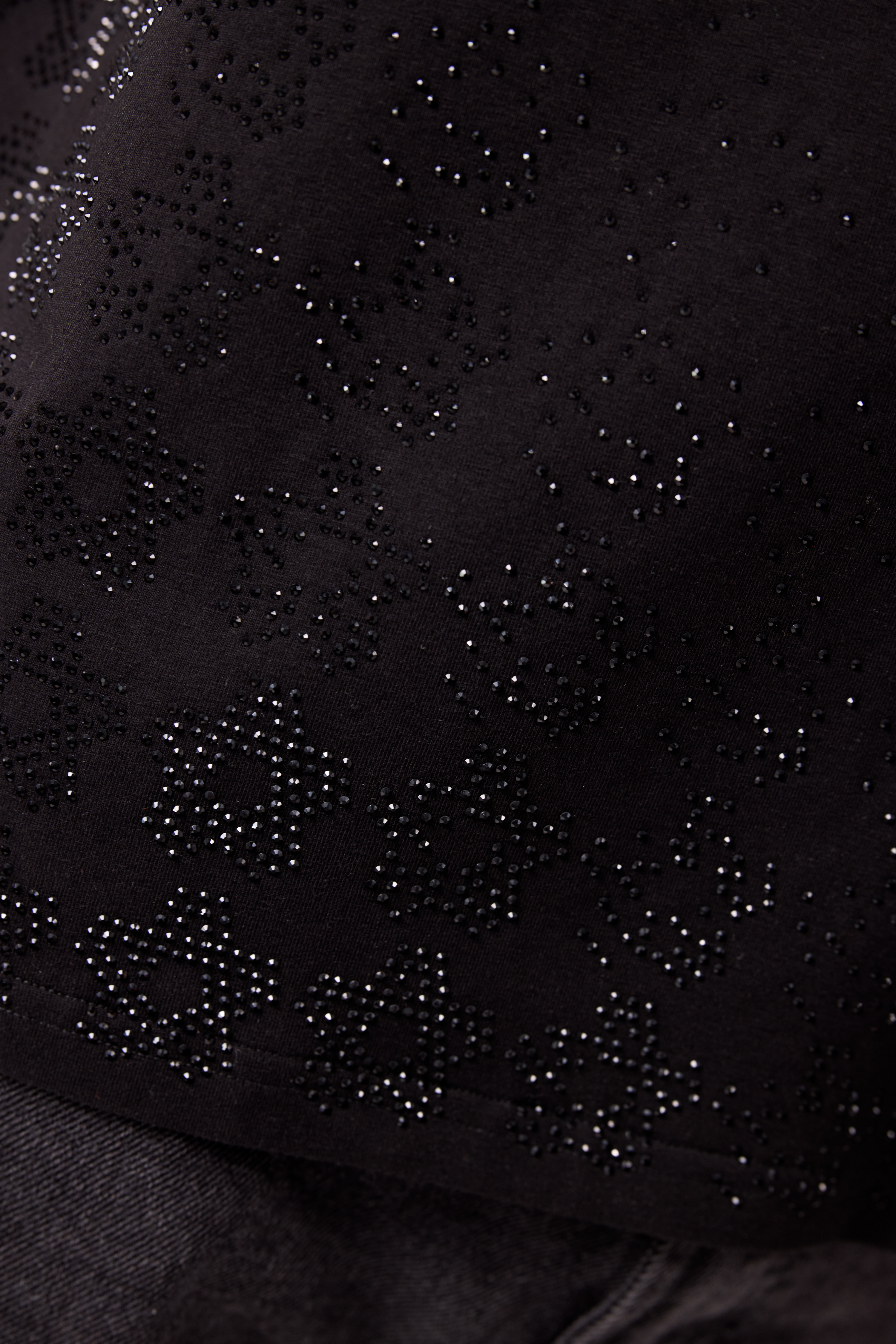 Twinkle T-Shirt Black with Black gems